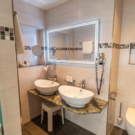 Hotel Arnika Garni 4*